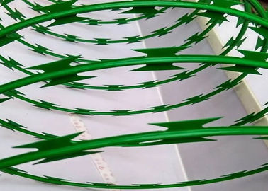 سیم مش تیغی با پوشش پودر سبز سفارشی BTO-22 برای نرده های جوش خورده تیغ